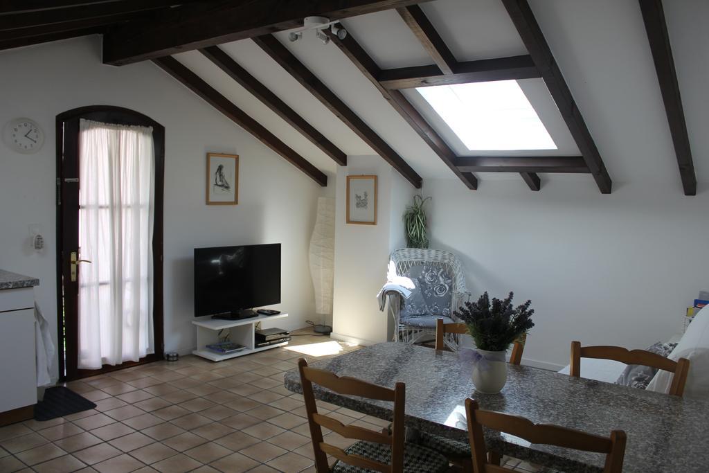 Casa Gialla Gordola Δωμάτιο φωτογραφία