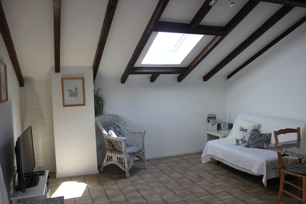 Casa Gialla Gordola Δωμάτιο φωτογραφία