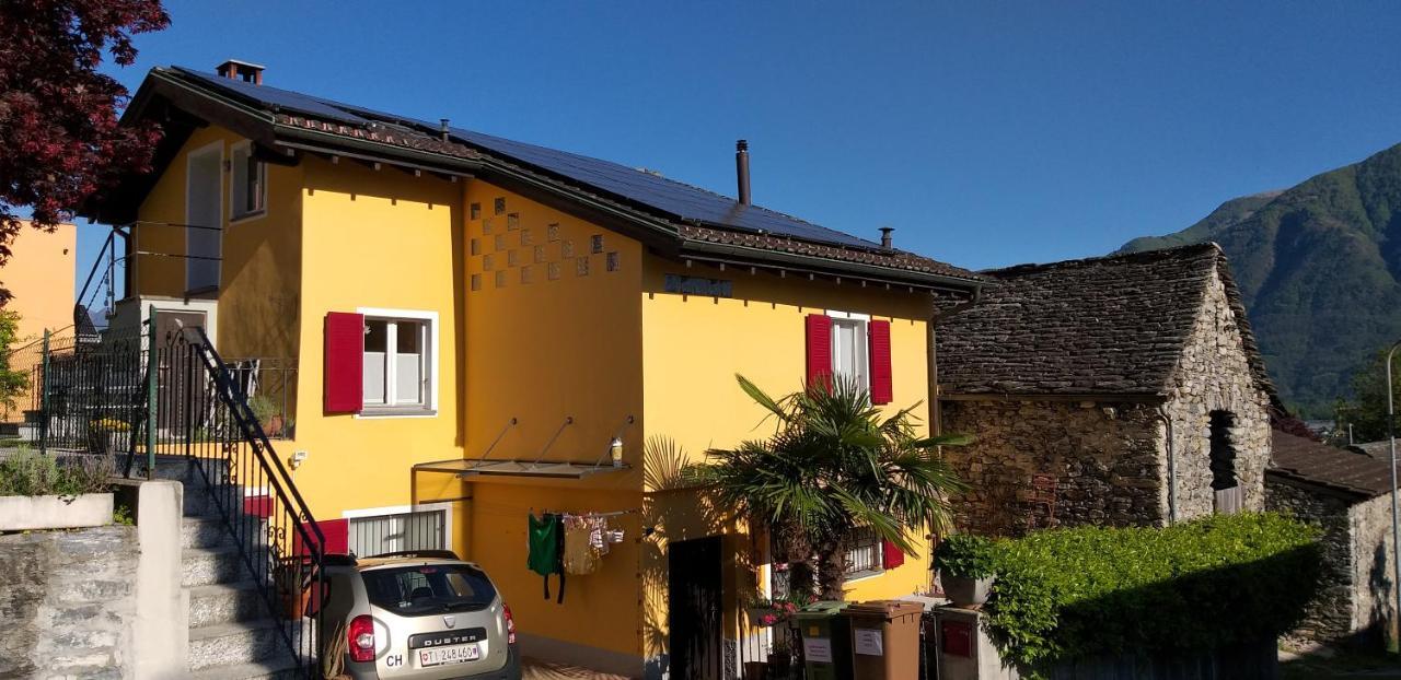 Casa Gialla Gordola Εξωτερικό φωτογραφία